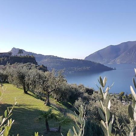 Casa Madali' - Nel Borgo Apartment Marone Bagian luar foto