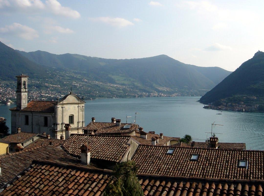Casa Madali' - Nel Borgo Apartment Marone Bagian luar foto