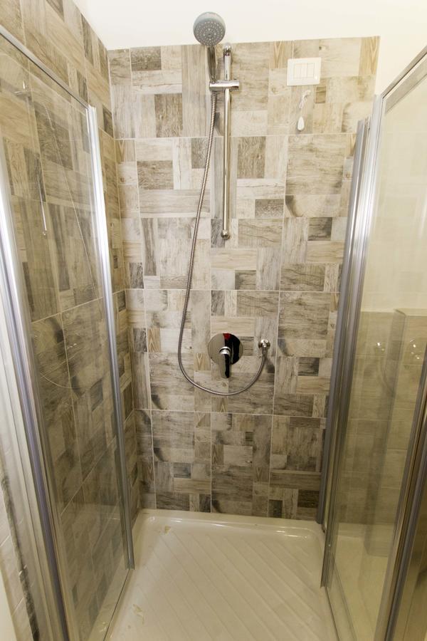 Casa Madali' - Nel Borgo Apartment Marone Bagian luar foto